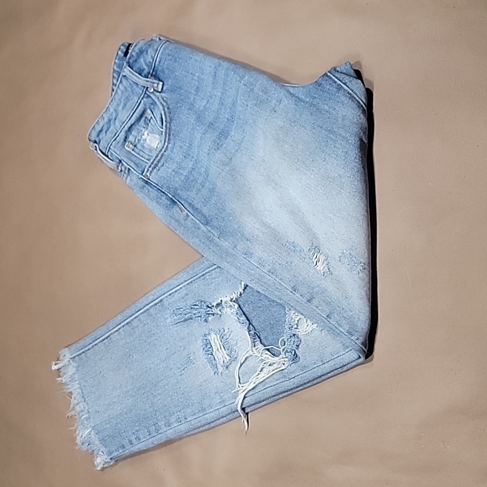 Kendall & Kylie Size 24 Light Wash, Distressed/Destroyed Frayed Hem Jeans, GUC